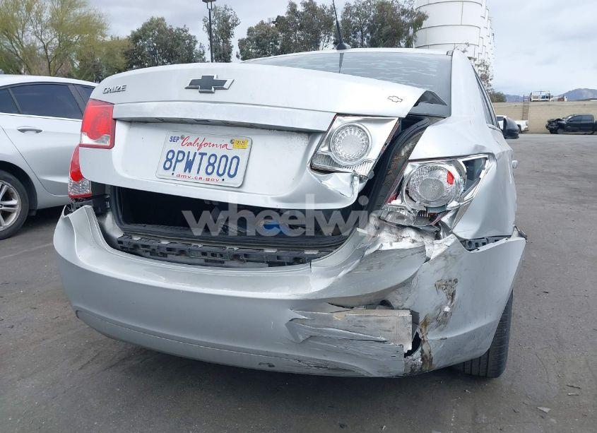 Photo 6 of 2012 Chevrolet Cruze LS (VIN 1G1PC5SH4C7300442)