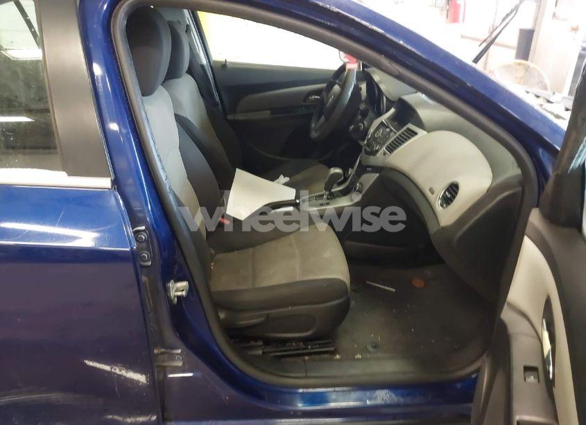Photo 5 of 2012 Chevrolet Cruze LS (VIN 1G1PC5SH4C7302692)