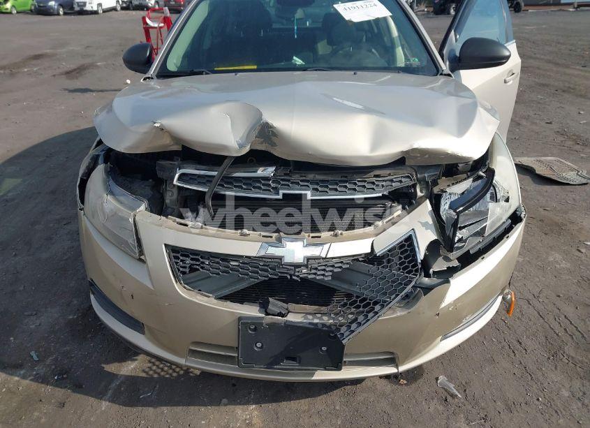 Photo 6 of 2012 Chevrolet Cruze LS (VIN 1G1PC5SH4C7327088)