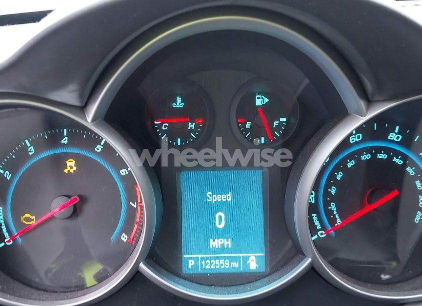Photo 7 of 2012 Chevrolet Cruze LS (VIN 1G1PC5SH4C7390983)