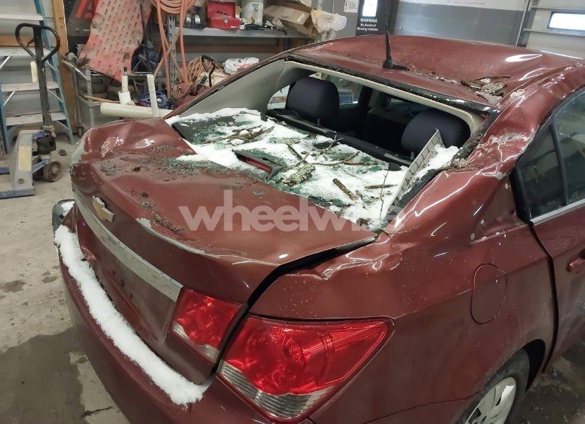 Photo 6 of 2012 Chevrolet Cruze LS (VIN 1G1PC5SH4C7408026)
