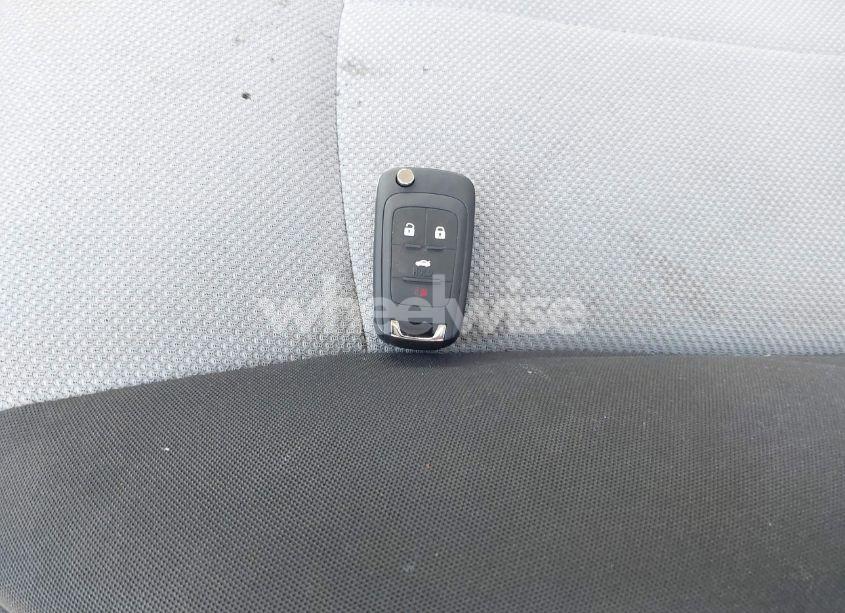 Photo 11 of 2011 Chevrolet Cruze LS (VIN 1G1PC5SH5B7101270)