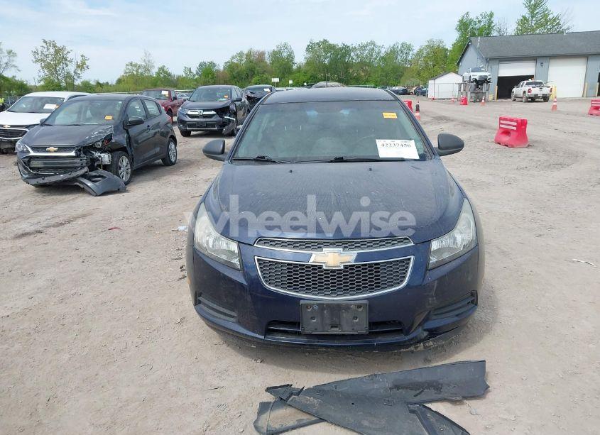Photo 12 of 2011 Chevrolet Cruze LS (VIN 1G1PC5SH5B7190371)