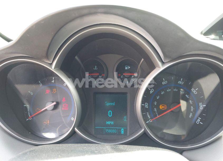 Photo 7 of 2011 Chevrolet Cruze LS (VIN 1G1PC5SH5B7190371)