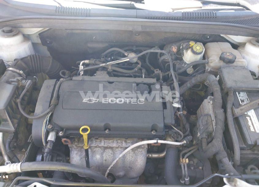 Photo 10 of 2011 Chevrolet Cruze LS (VIN 1G1PC5SH5B7224728)