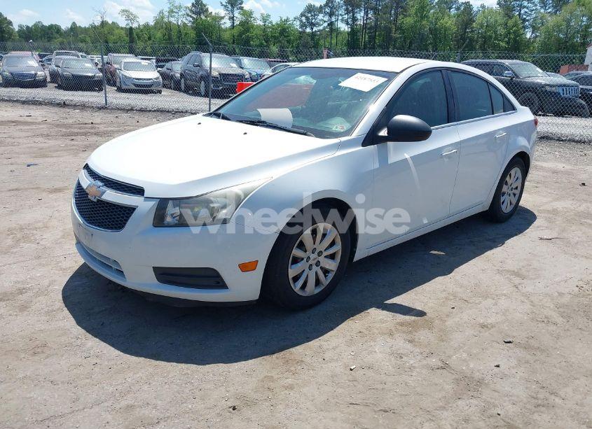 Photo 2 of 2011 Chevrolet Cruze LS (VIN 1G1PC5SH5B7224728)