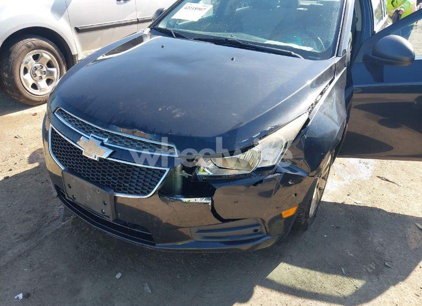Photo 6 of 2011 Chevrolet Cruze LS (VIN 1G1PC5SH5B7254232)