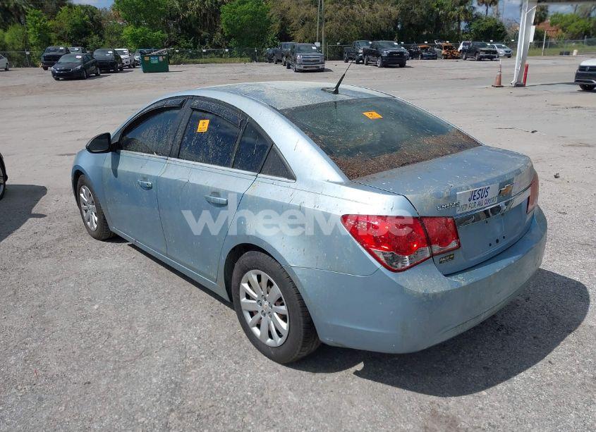 Photo 3 of 2011 Chevrolet Cruze LS (VIN 1G1PC5SH5B7275520)