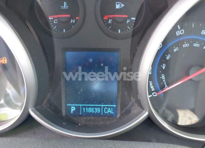 Photo 7 of 2011 Chevrolet Cruze LS (VIN 1G1PC5SH5B7275520)