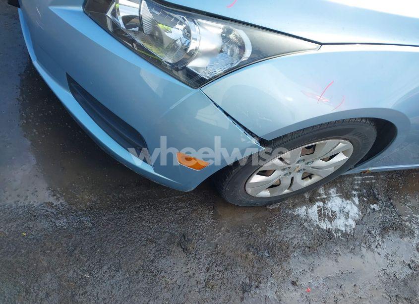 Photo 6 of 2012 Chevrolet Cruze LS (VIN 1G1PC5SH5C7206117)