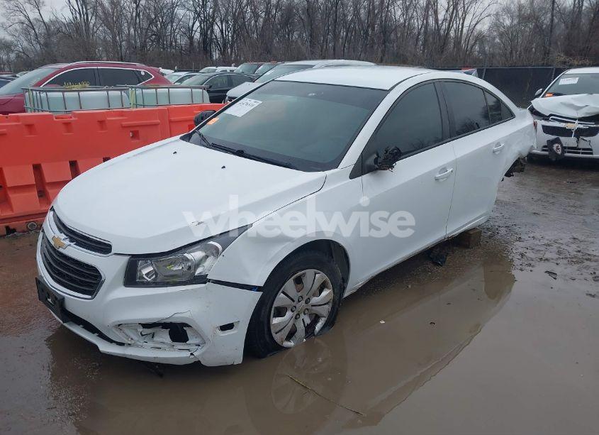 Photo 2 of 2016 Chevrolet Cruze LIMITED LS AUTO (VIN 1G1PC5SH5G7138889)