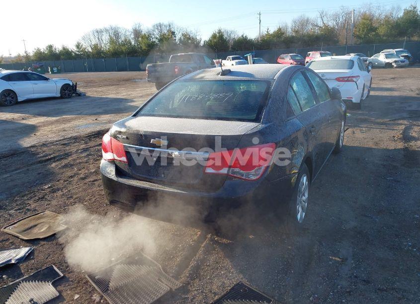 Photo 4 of 2016 Chevrolet Cruze LIMITED LS AUTO (VIN 1G1PC5SH5G7181676)