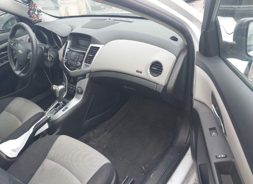 Photo 5 of 2016 Chevrolet Cruze LIMITED LS AUTO (VIN 1G1PC5SH5G7220993)