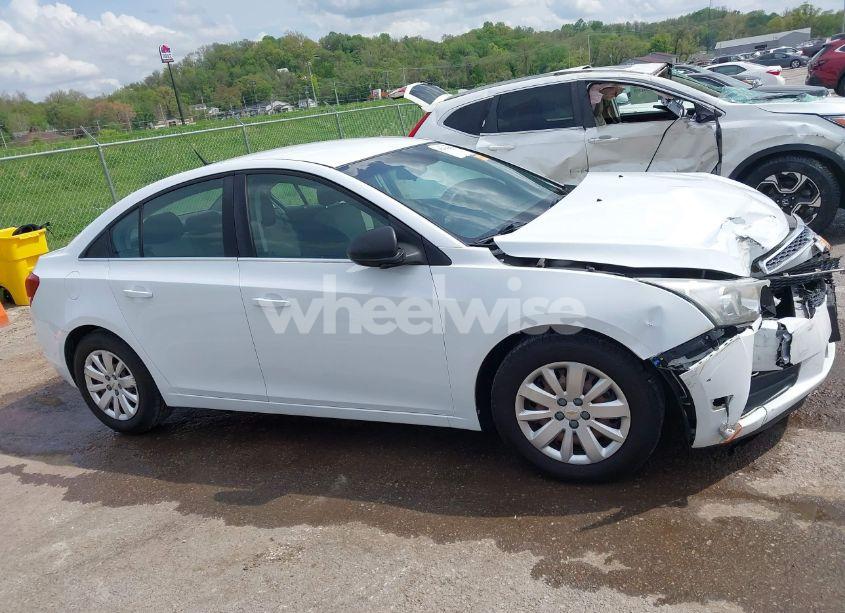 Photo 13 of 2011 Chevrolet Cruze LS (VIN 1G1PC5SH6B7274134)