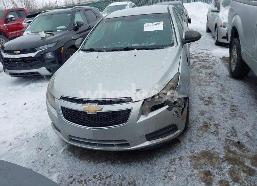Photo 12 of 2012 Chevrolet Cruze LS (VIN 1G1PC5SH6C7101909)