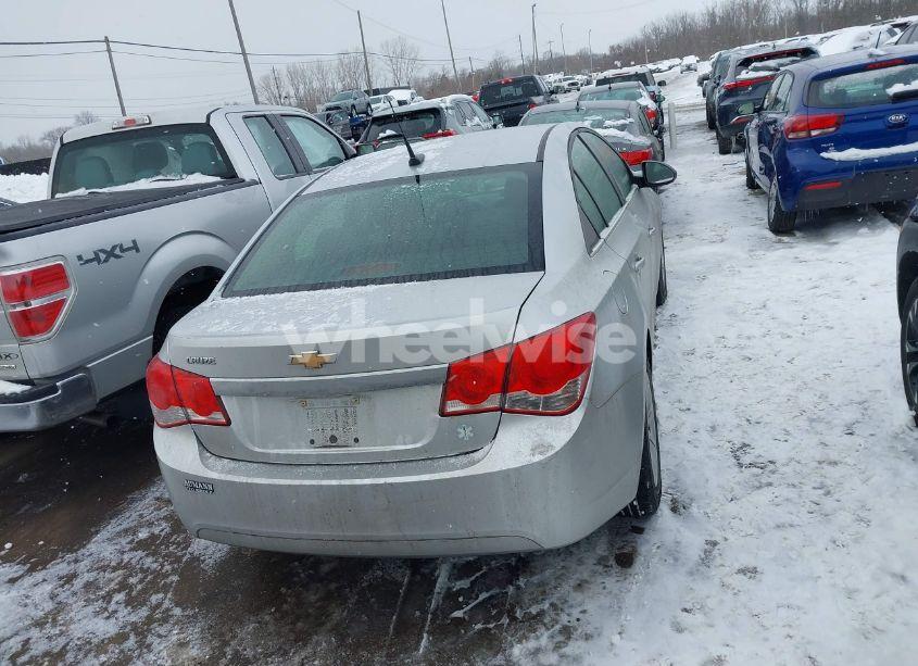 Photo 16 of 2012 Chevrolet Cruze LS (VIN 1G1PC5SH6C7101909)