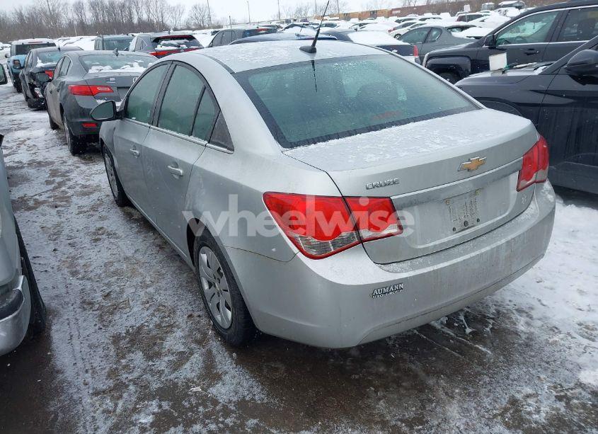Photo 3 of 2012 Chevrolet Cruze LS (VIN 1G1PC5SH6C7101909)