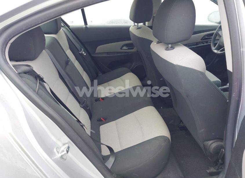 Photo 8 of 2012 Chevrolet Cruze LS (VIN 1G1PC5SH6C7101909)