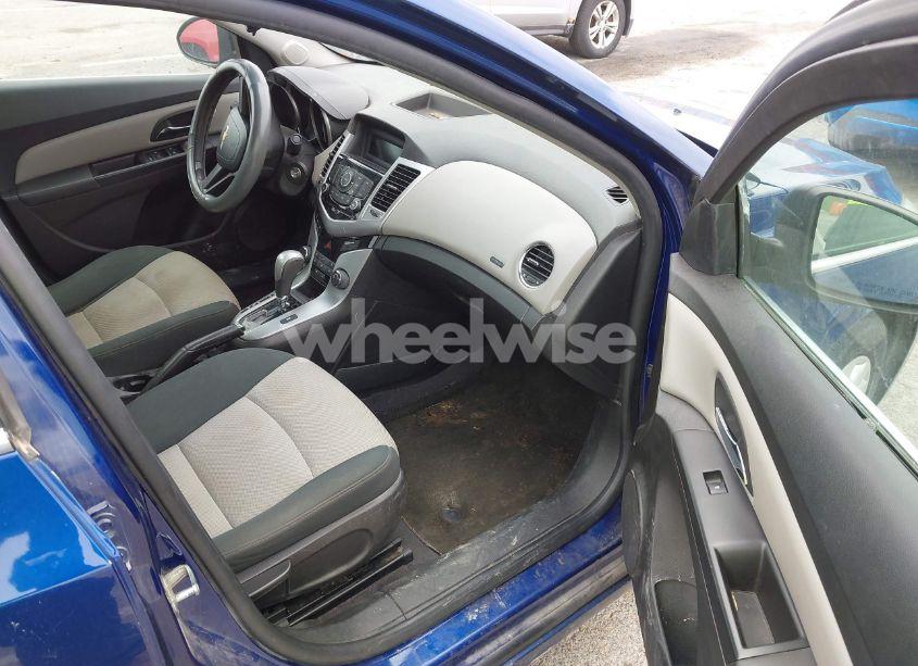 Photo 5 of 2012 Chevrolet Cruze LS (VIN 1G1PC5SH6C7118998)