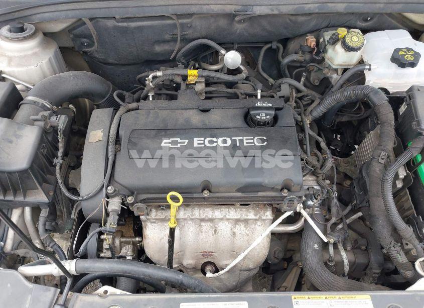 Photo 10 of 2012 Chevrolet Cruze LS (VIN 1G1PC5SH6C7176156)