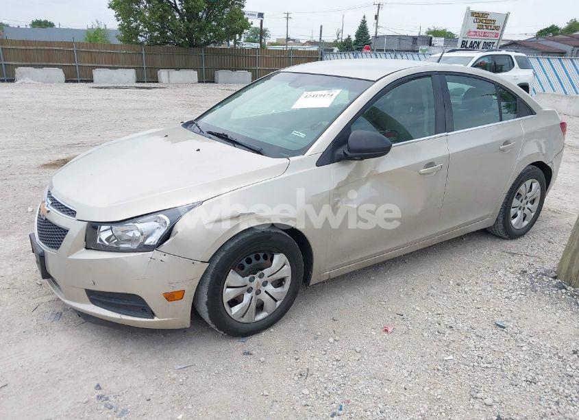 Photo 2 of 2012 Chevrolet Cruze LS (VIN 1G1PC5SH6C7176156)