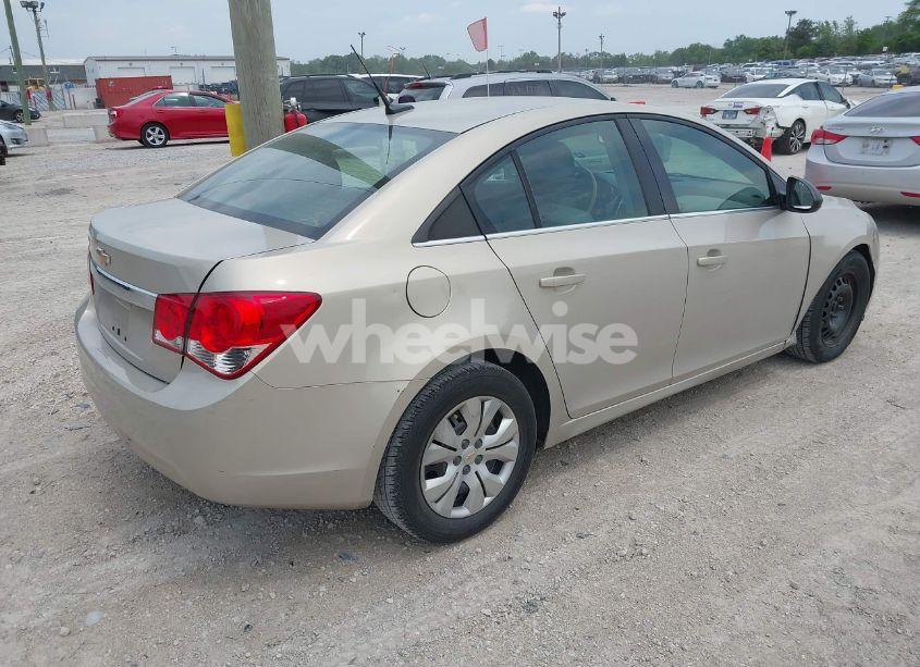 Photo 4 of 2012 Chevrolet Cruze LS (VIN 1G1PC5SH6C7176156)