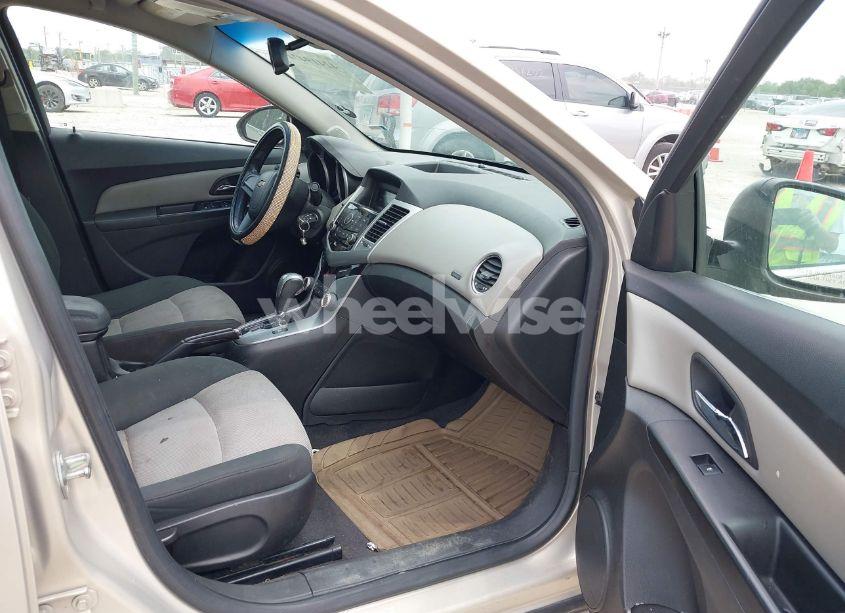 Photo 5 of 2012 Chevrolet Cruze LS (VIN 1G1PC5SH6C7176156)