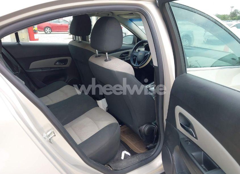 Photo 8 of 2012 Chevrolet Cruze LS (VIN 1G1PC5SH6C7176156)