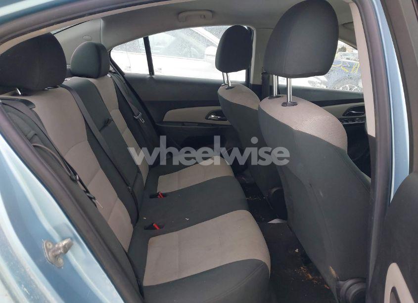 Photo 8 of 2012 Chevrolet Cruze LS (VIN 1G1PC5SH6C7189389)