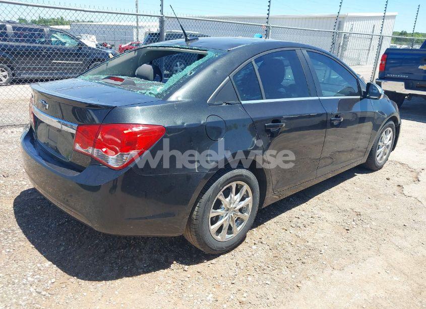 Photo 4 of 2012 Chevrolet Cruze LS (VIN 1G1PC5SH6C7191739)