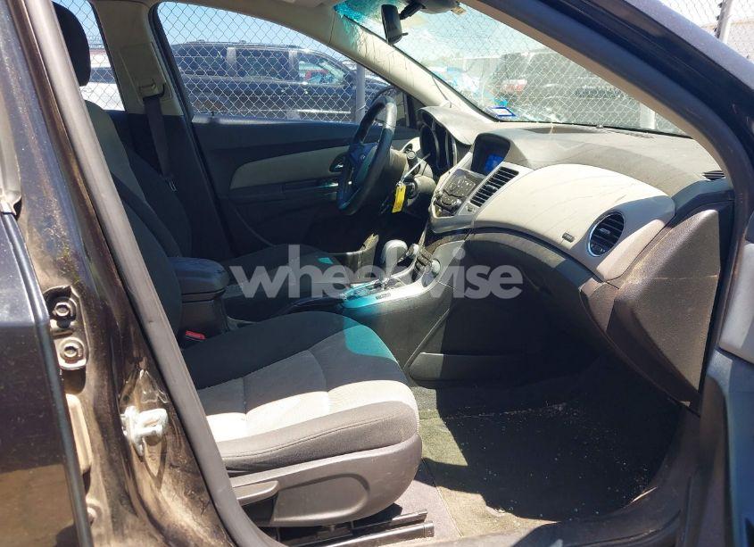 Photo 5 of 2012 Chevrolet Cruze LS (VIN 1G1PC5SH6C7191739)