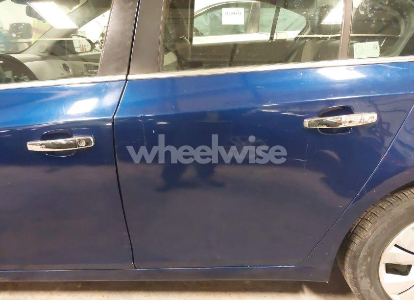 Photo 17 of 2012 Chevrolet Cruze LS (VIN 1G1PC5SH6C7195418)