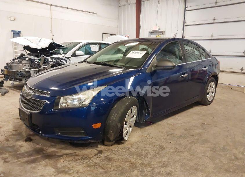 Photo 2 of 2012 Chevrolet Cruze LS (VIN 1G1PC5SH6C7195418)