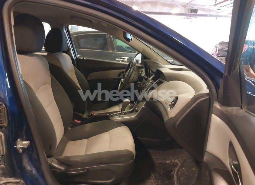 Photo 5 of 2012 Chevrolet Cruze LS (VIN 1G1PC5SH6C7195418)