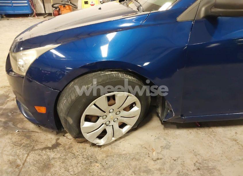 Photo 6 of 2012 Chevrolet Cruze LS (VIN 1G1PC5SH6C7195418)