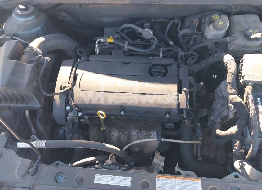 Photo 10 of 2012 Chevrolet Cruze LS (VIN 1G1PC5SH6C7238865)