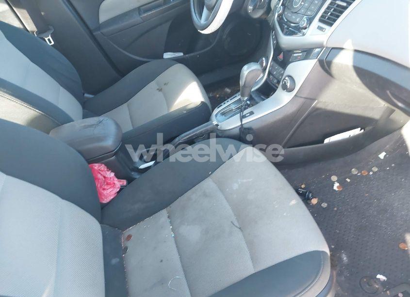 Photo 5 of 2012 Chevrolet Cruze LS (VIN 1G1PC5SH6C7238865)