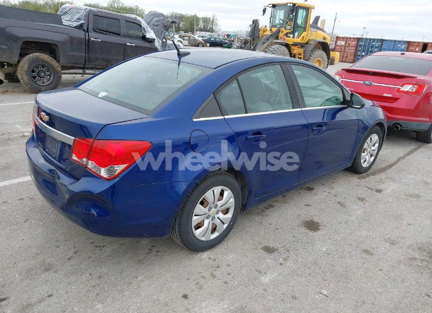 Photo 4 of 2012 Chevrolet Cruze LS (VIN 1G1PC5SH6C7258341)