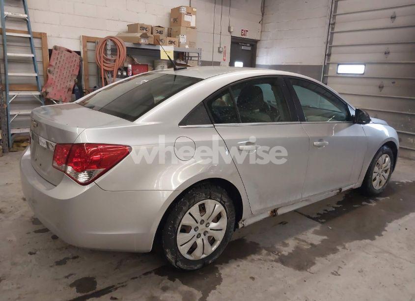 Photo 4 of 2012 Chevrolet Cruze LS (VIN 1G1PC5SH6C7284664)