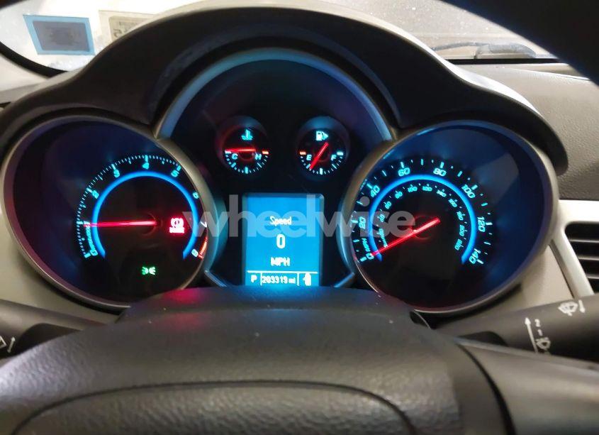 Photo 7 of 2012 Chevrolet Cruze LS (VIN 1G1PC5SH6C7284664)