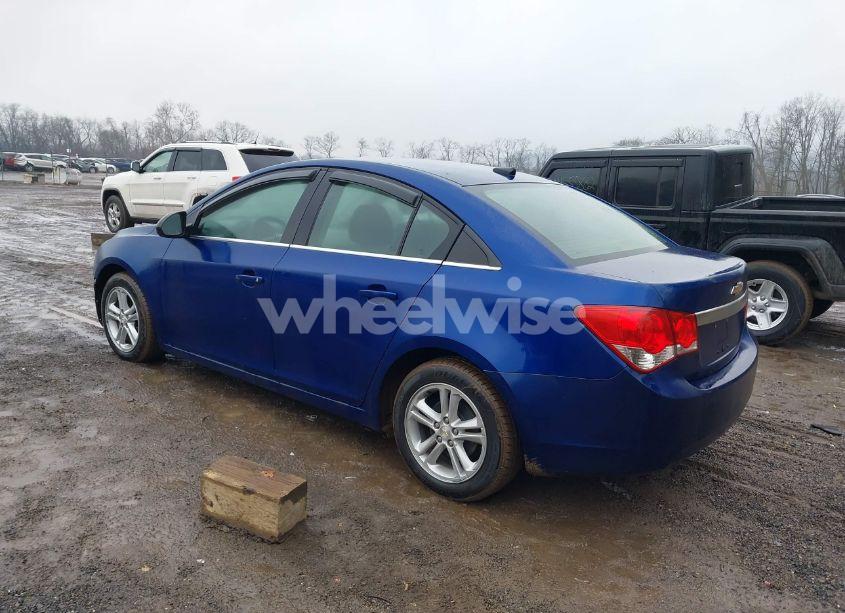 Photo 3 of 2012 Chevrolet Cruze LS (VIN 1G1PC5SH6C7295938)