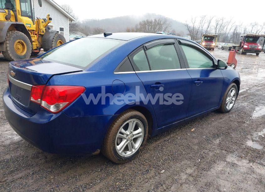 Photo 4 of 2012 Chevrolet Cruze LS (VIN 1G1PC5SH6C7295938)