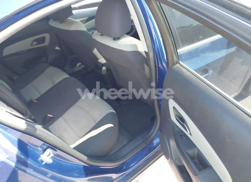 Photo 8 of 2012 Chevrolet Cruze LS (VIN 1G1PC5SH6C7343373)