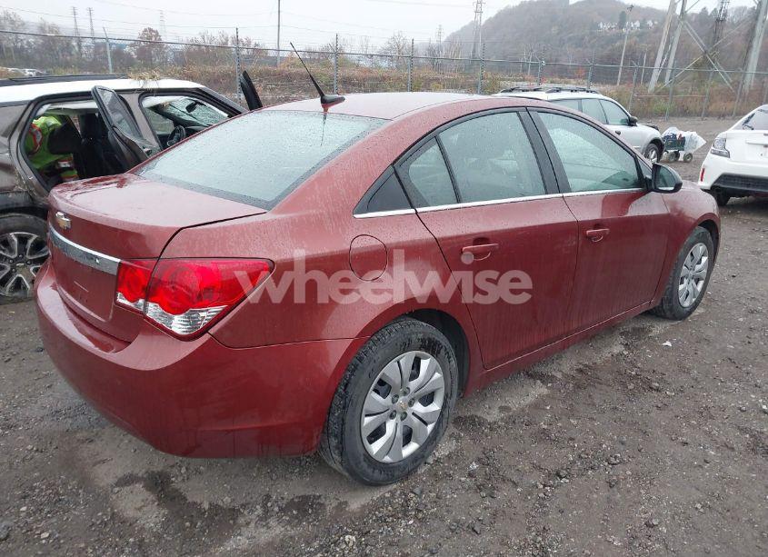 Photo 4 of 2012 Chevrolet Cruze LS (VIN 1G1PC5SH6C7377510)