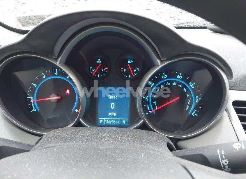 Photo 7 of 2012 Chevrolet Cruze LS (VIN 1G1PC5SH6C7377510)