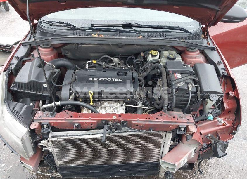 Photo 10 of 2012 Chevrolet Cruze LS (VIN 1G1PC5SH6C7385302)