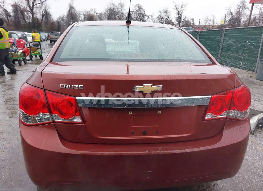 Photo 17 of 2012 Chevrolet Cruze LS (VIN 1G1PC5SH6C7385302)
