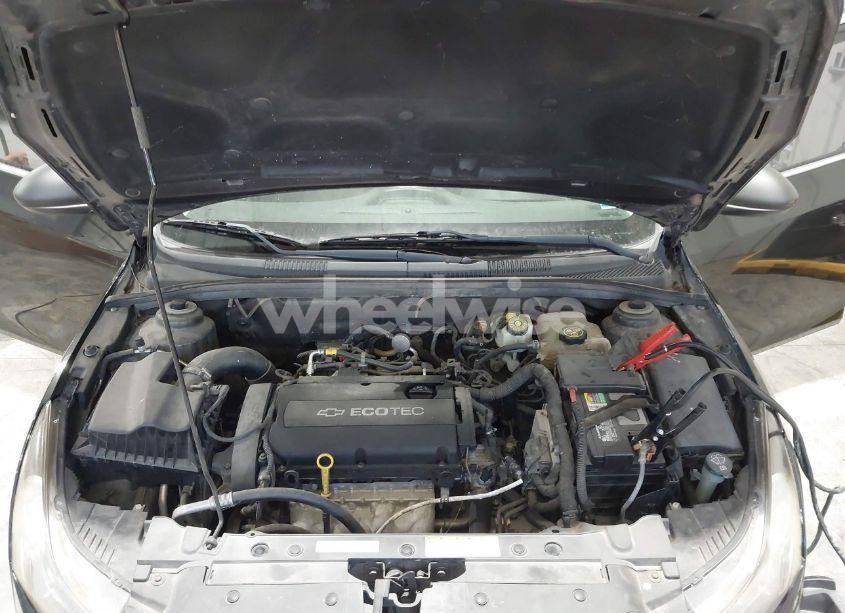 Photo 10 of 2012 Chevrolet Cruze LS (VIN 1G1PC5SH6C7391777)