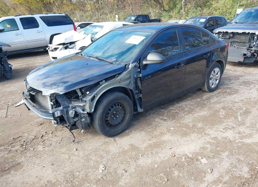 Photo 2 of 2016 Chevrolet Cruze LIMITED LS AUTO (VIN 1G1PC5SH6G7112222)