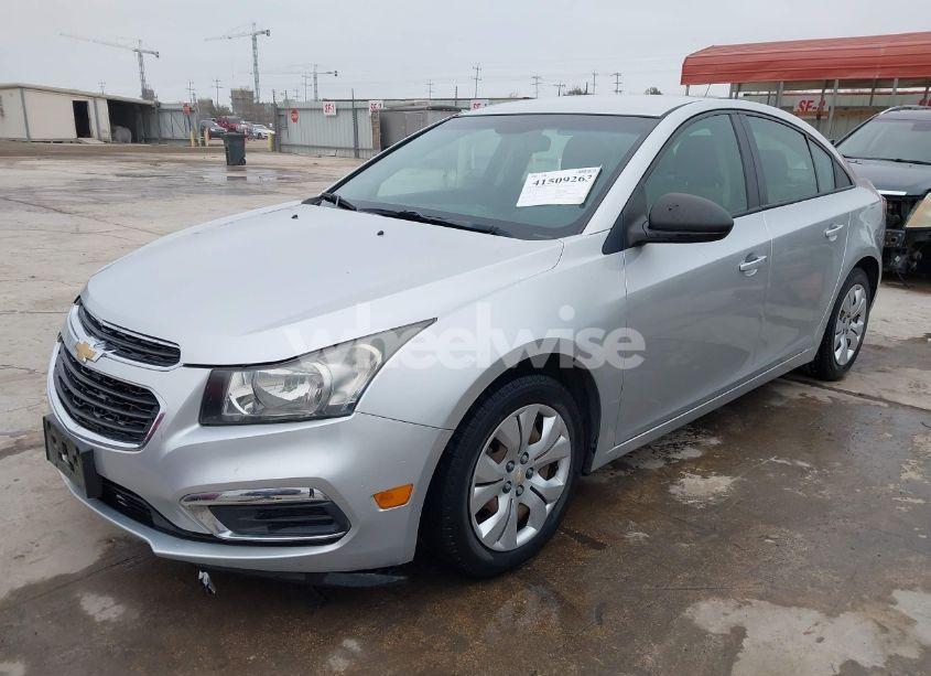 Photo 2 of 2016 Chevrolet Cruze LIMITED LS AUTO (VIN 1G1PC5SH6G7180374)